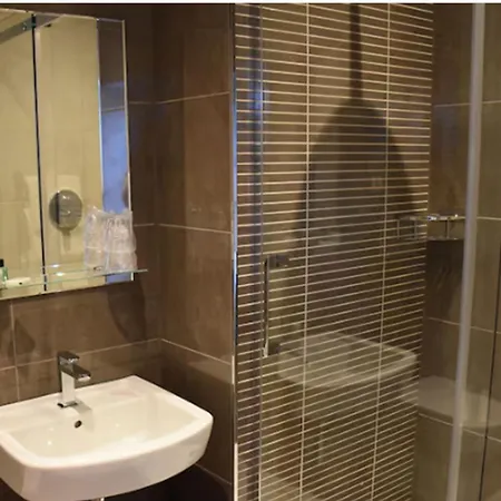 The Gable 酒店 丁格尔